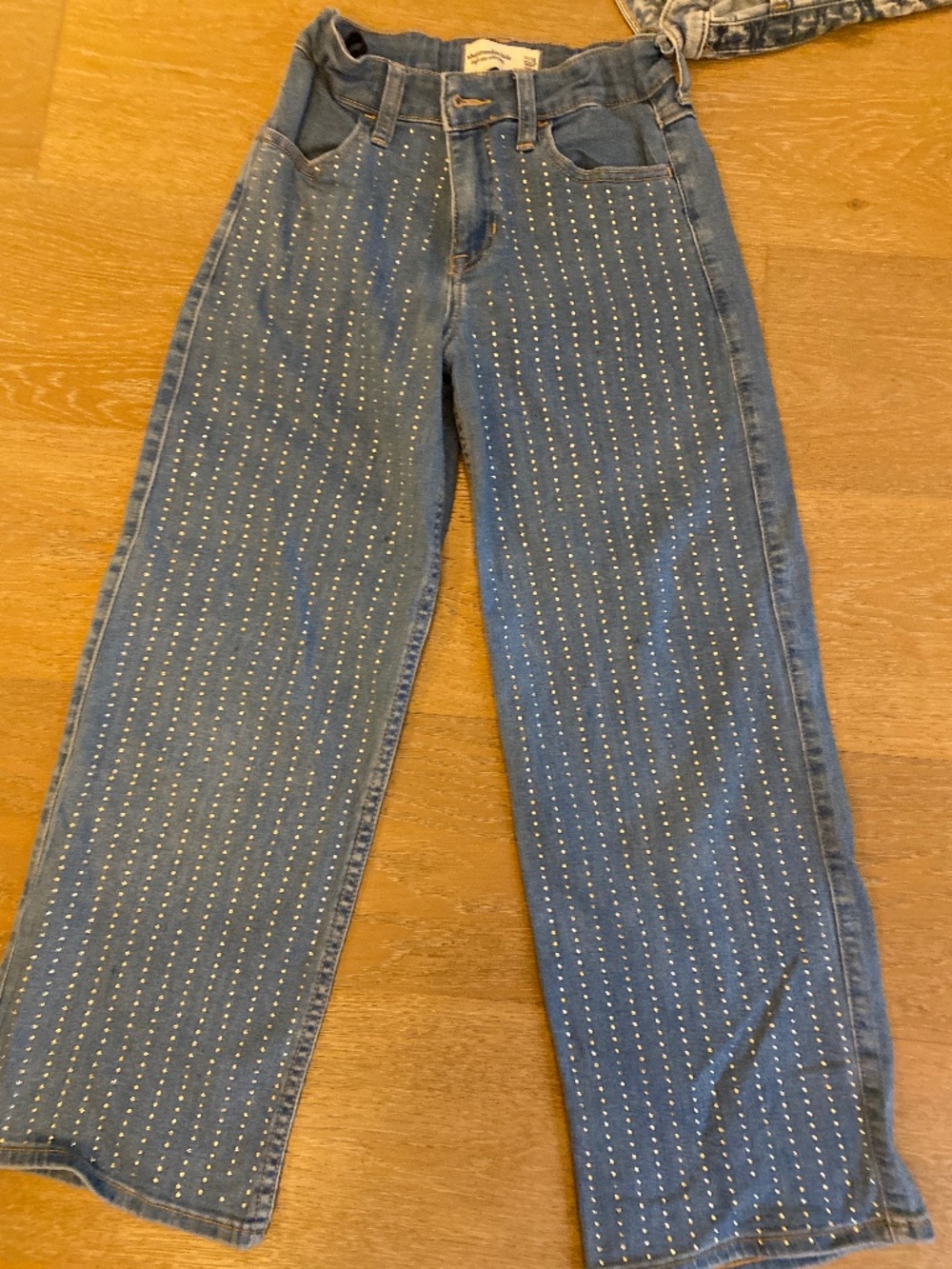Abercrombie high rise wide leg short bedazzled jean